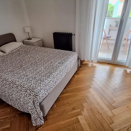 J&v Apartament Zadar