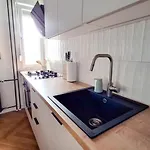J&v * Zadar