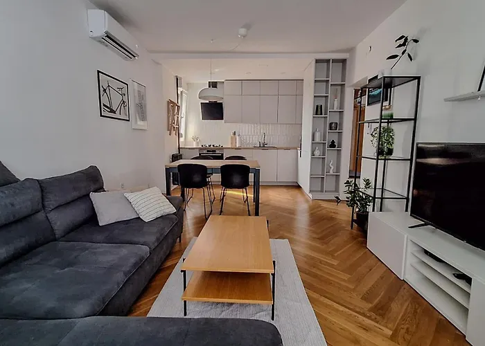 דירה J&v זאדאר